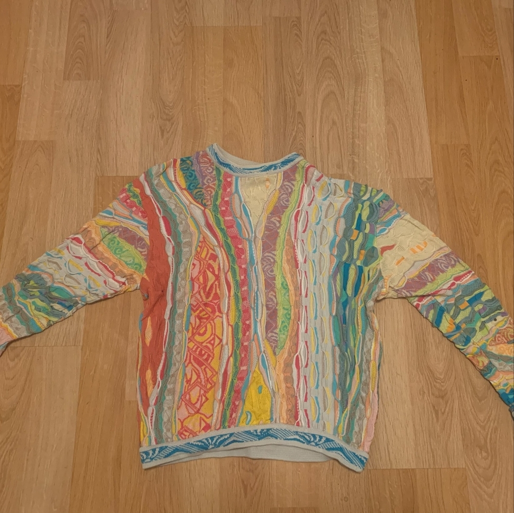 VTG 90s Coogi Sweater in beautiful colors and pattern